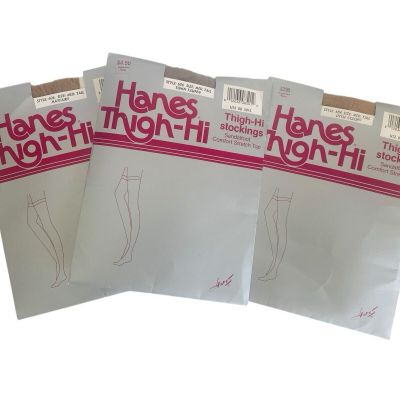 Lot of Hanes Thigh-Hi Stockings Med Tall Style 606 Taupe Mayfair Little Color