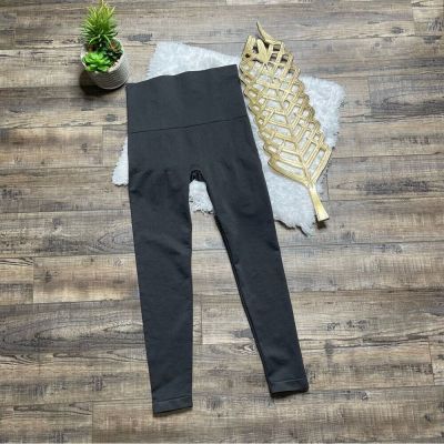 Anti. High Rise Waist Legging Women’s size Medium Workout Yoga Athletic