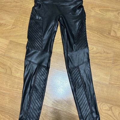 SPANX Faux Leather Moto Leggings Women’s Size Petite Medium Black Mid-Rise