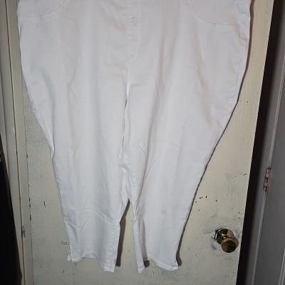 Terrs & Sky White Stretch Pull-on Capri Jegging  Size 4X