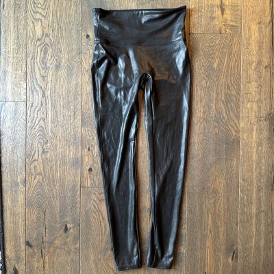 SPANX Leggings Pants Womens MEDIUM Black Faux Leather 2437 Glossy