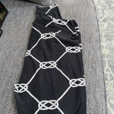 TC LuLaRoe Tall & Curvy Leggings Black