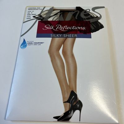 NEW Hanes Silk Reflections silky sheer Barely There pantyhose size EF