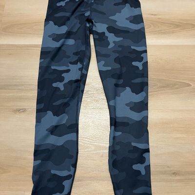 Fabletics Define PowerHold High-Waisted 7/8 Blue Camo Legging | Size: XS