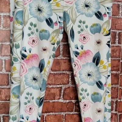 LuLaRoe Women's Floral White Elastic Waist Leggings Size T/C Tall Curvy