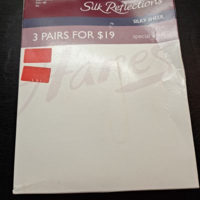 Hanes Silk Reflections Size AB JET Control Top Sandalfoot Pantyhose 3 PER PACK