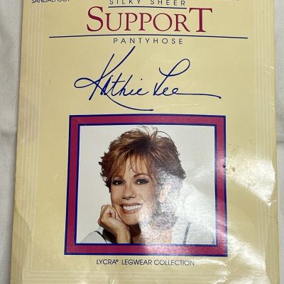 Kathie Lee Silky Sheer Support Pantyhose Suntan Plus Fits 5'0