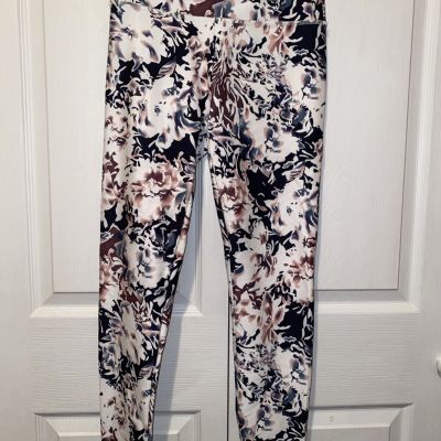 Ankle Length Leggings Size Medium