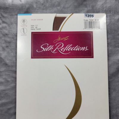 Hanes Silk Reflections Control Top Sandalfoot Pantyhose 717 Size AB Barely There