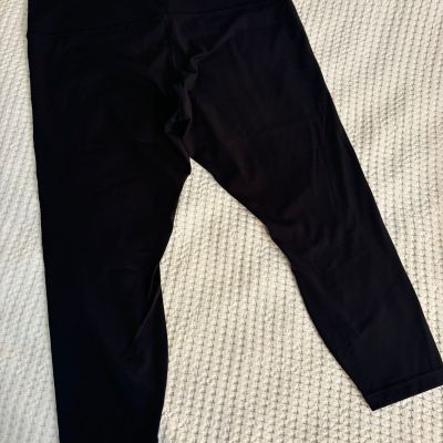 NWOT Lululemon black athletic leggings size 20