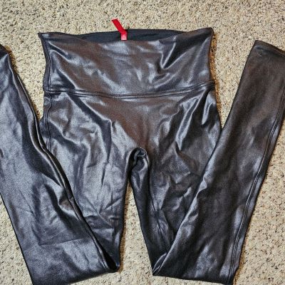 Spanks Shiny Leggings