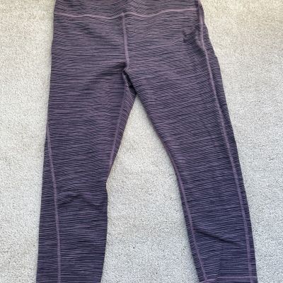 Athleta Womens Leggings Size Small Purple Striped Ultimate Capri