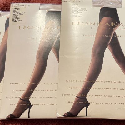 Donna Karan Essentials Pantyhose Medium Color Parchment Control Top Set Of 3