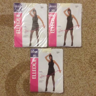 3 pairs Elledue Pantyhose. Size 3. Ivory. Italy