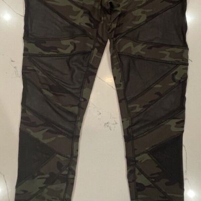 Jessica Simpson Women’s Camo Long Leggings With Black Sheer Sections Size M