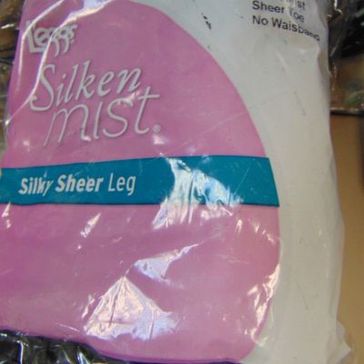 Leggs Silken BLACK MIST 3 Pair  Pantyhose 20174 control top no waistband size Q