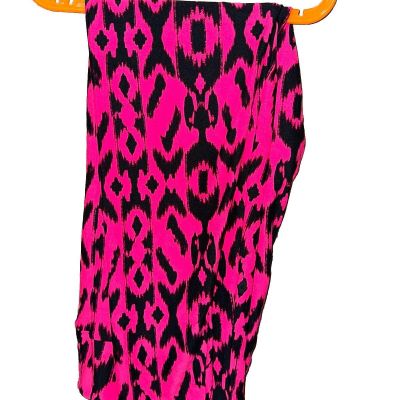 TC LuLaRoe Tall & Curvy Leggings Cute Bright Pink And Black