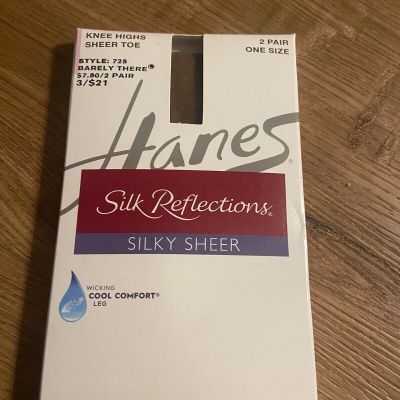 Hanes Silk Reflections Silky Sheer Knee Highs Sheer Toe 2-Pairs 725 Barely There