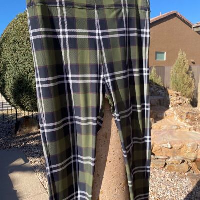 BURBERRY  CHECK LEGGINGS SIZE L $ 780