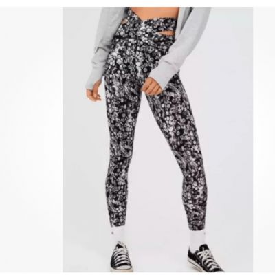 Offline by Aerie Floral Print Leggings Cross-over Cut-out Unique Yoga Exercise L