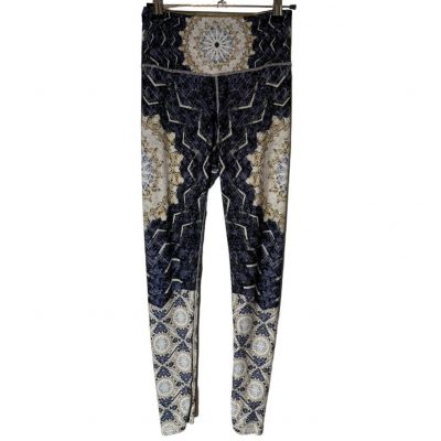 Wolven Reverie Legging Blue White Mandala Print Small