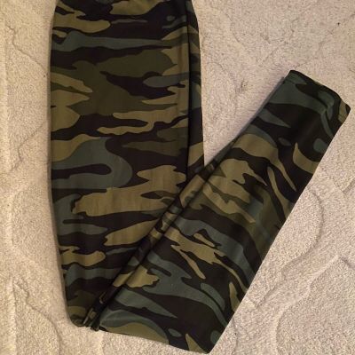 Camo leggings one size