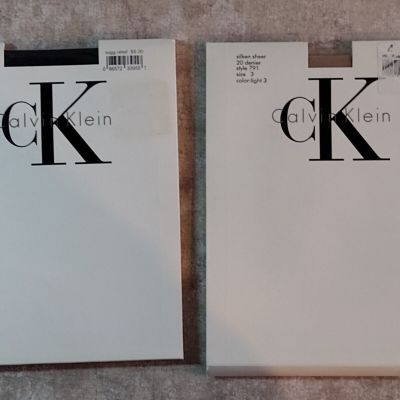 Calvin Klein Silken Sheer Pantyhose - Black & Light 3 - Size: 3 (2 pairs)