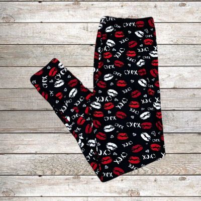 Women’s Leggings Plus Size 3X-4X NWT Kiss XO Print Extra Stretchy High Waist