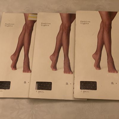 BEAUTIFUL SEXY WOMEN FASHION TIGHTS LOT 3 BLACK COLOR -SIZE M/L BRAND ~A NEW DAY