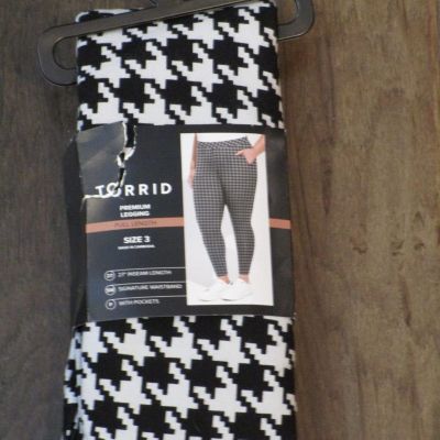 TORRID HERRINGBONE PLAID BLACK FULL LENGTH SIGN WAIST LEGGINGS SZ 3 (3X/ 22-24)