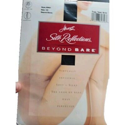 HANES SILK REFLECTIONS BEYOND BARE Beyond Ebony CD Control Sandalfoot Pantyhose