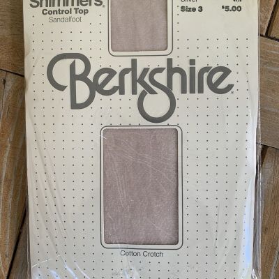 Berkshire Shimmers Size 3 Silver Control Top Sandalfoot Pantyhose Stockings