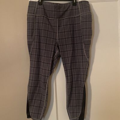 Torrid Active Plaid Pants Leggings Size 4 Plus