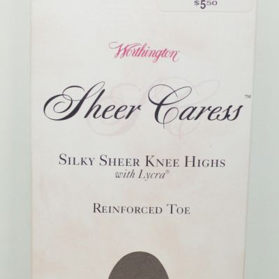 Worthington Sheer Caress Knee Highs Reinforced Toe Average Taupe 41 NEW