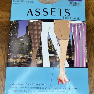 ASSETS by Sara Blakely 124 Unbelievable Underwear Pantyhose, NUDE Size 5