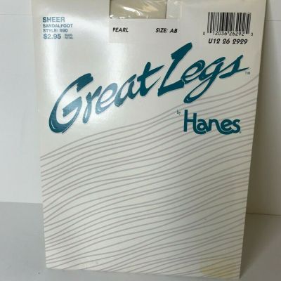 Vintage Hanes Great Legs Sheer Sandalfoot Pantyhose Pearl Size AB