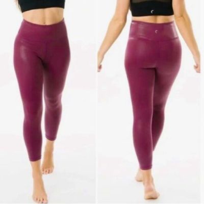 ZYIA Lipgloss Metallic Plus Tight Hi-Rise Capri Leggings Size 8-10