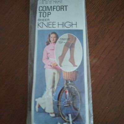 Vintage 1970's NOS Wide Band  COMFORT TOP Knee Hi's Nylons OS  8 1/2 - 11 Beige