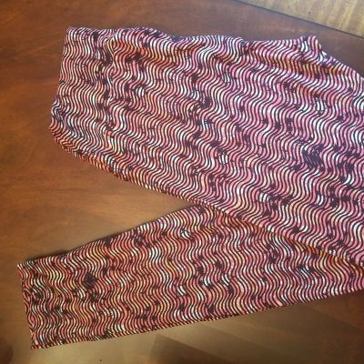 LuLaRoe Leggings OS, Pink/Peach Abstract Geometric Waves, NWT