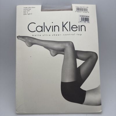 Calvin Klein Matte Ultra Sheer Control Top Pantyhose Style 620 Size D Light 3 62