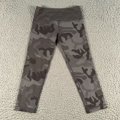 Vuori Leggings Womens Small Capri Cropped Camo Low Waisted Work Out Gym