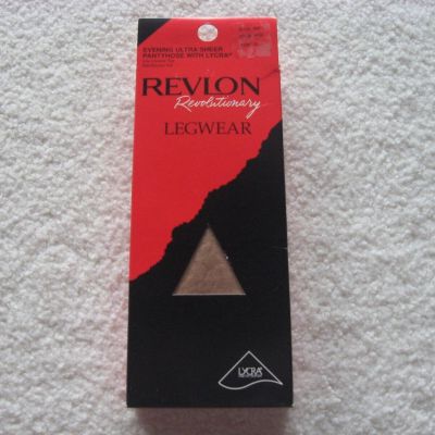 Vintage REVLON Revolutionary Legwear Evening Ultra Sheer Pantyhose NUDE Size C