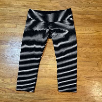 Lululemon Wunder Under Cropped Leggings Hype Stripe Black White Sz 8 Workout