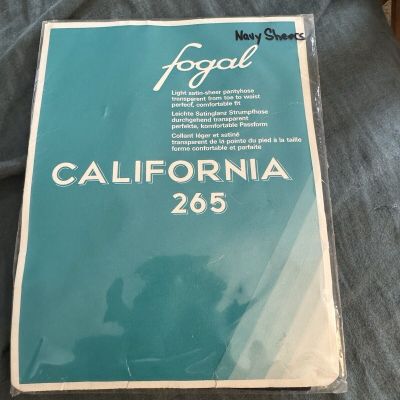 Fogal Women's Pantyhose Size M California 265 Marine 614 Navy NWT