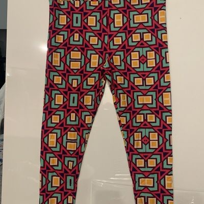 LuLaRoe TC2 Leggings Mint Pink Cream, Gold, Geometric, Print Plus Size ?