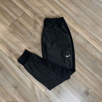 Nike Black Athletic Workout Joggers Women Medium Bin K-210