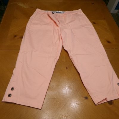 PAIR OF SEXY HOT PINK FASHIONABLE WOMEN'S PANTS CROFT & BARROW SIZE 16 CAPRIS'