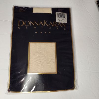 Vintage 1990 Donna Karan New York DKNY MESH Pantyhose RICE Color SMALL Style 280