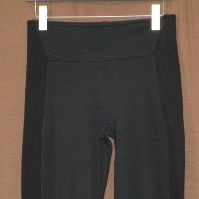 Spanx Women's Medium Black Textured Leggings Style #FL3115