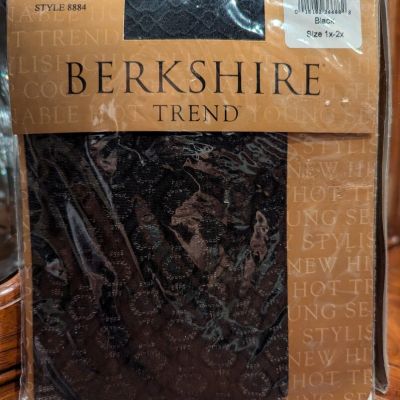 Berkshire Trend Queen Circles Tone On Tone Pattern Pantyhose 8884  Black 1X - 2X